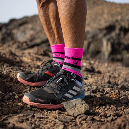 Calcetines Bordados Calaveras Fucsia